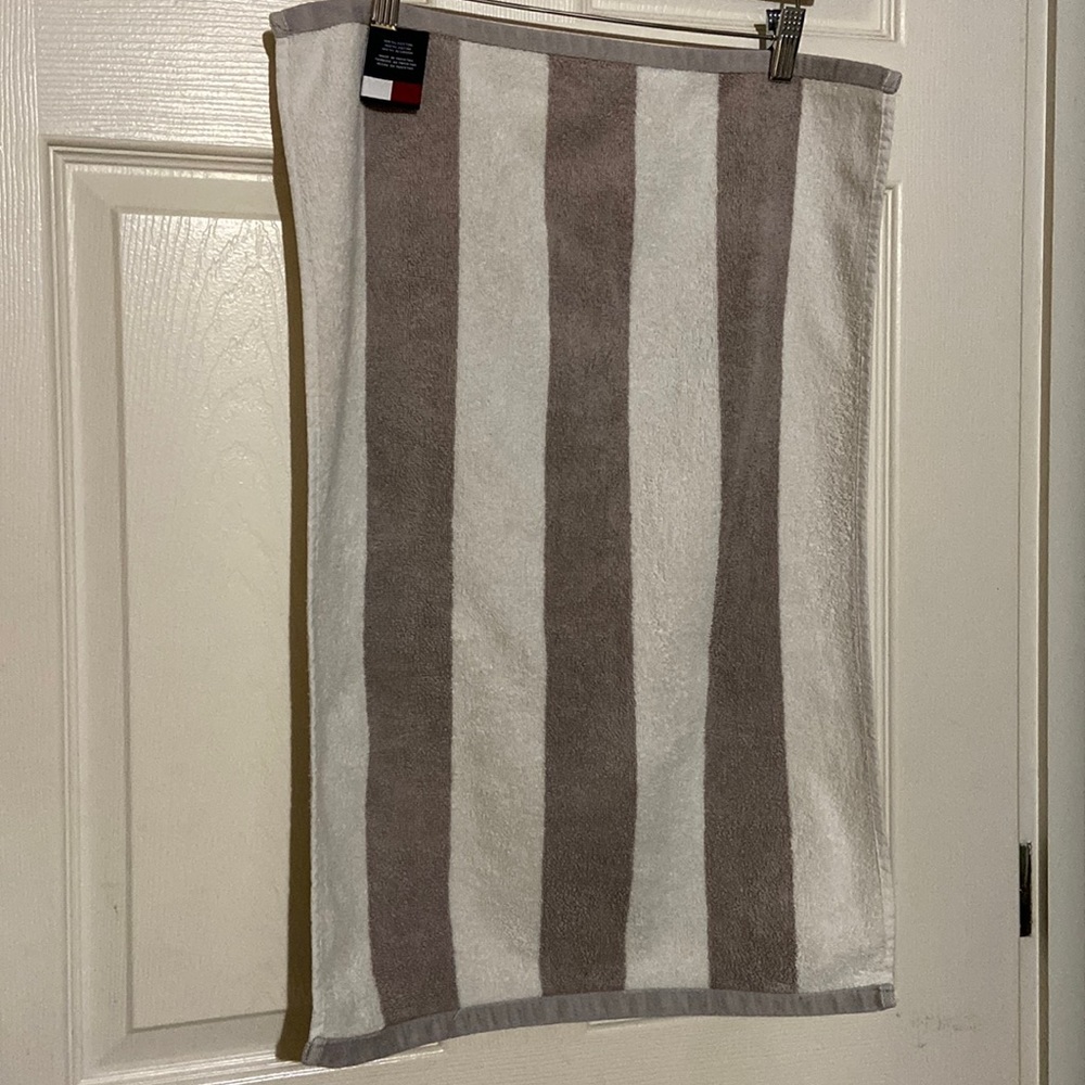 Tommy Hilfiger Hand Towel Neutral Stripes Tan & Off White